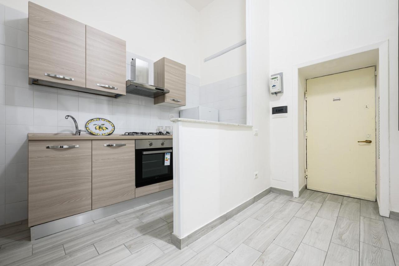 Vico Mastellone 16 Appartement Napels Buitenkant foto